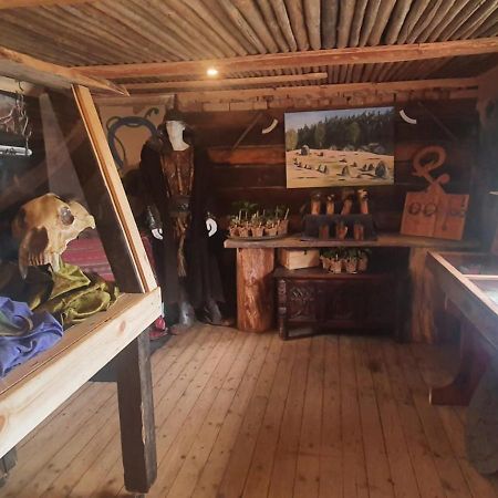 Vittfarnas Hird Vikingaby Bed and Breakfast Sosdala Exterior foto